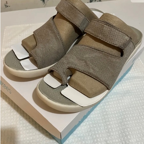 Bzees | Shoes | Brand New In Package Taupe Carry On Bzees Sandals | Poshmark